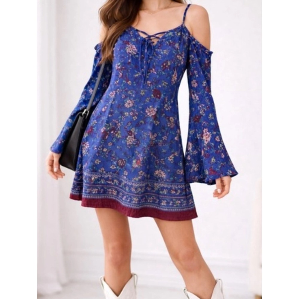 Xhilaration Blue Floral Cold Shoulder Bell Sleeve Lace Up Mini Dress Womens XL